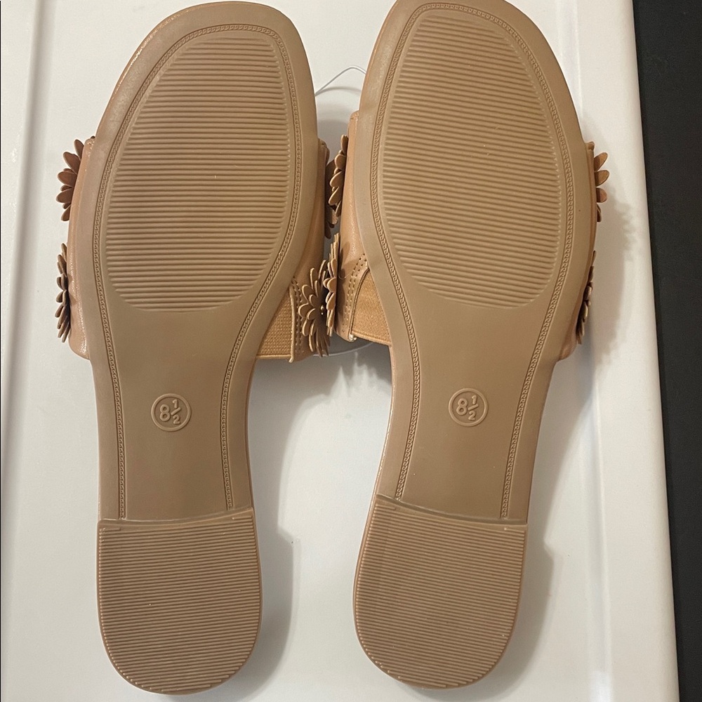 Ziva Tan Floral Slide Sandals NEW Sz.8.5 - Picture 9 of 9